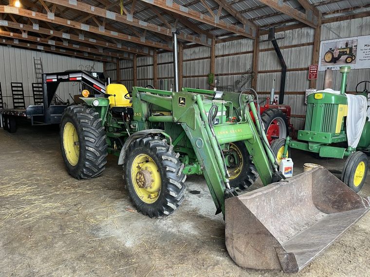 1984 John Deere 2750