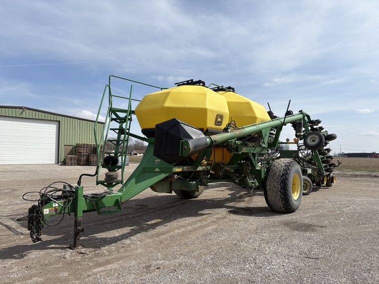1998 John Deere 1900