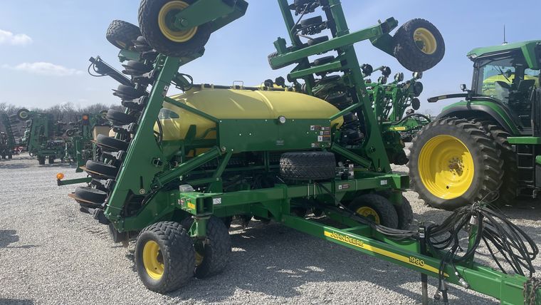 2011 John Deere 1990