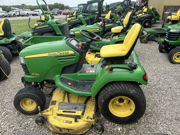 2011 John Deere X720