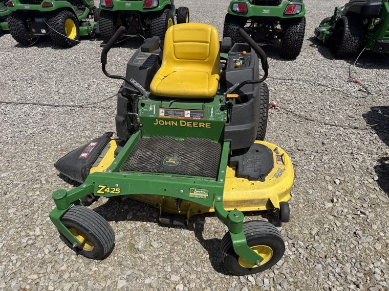 2012 John Deere Z425