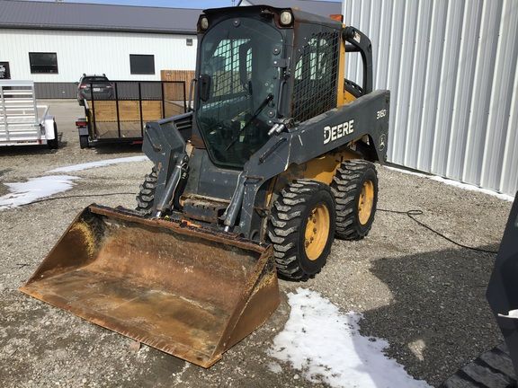 2013 John Deere 318D
