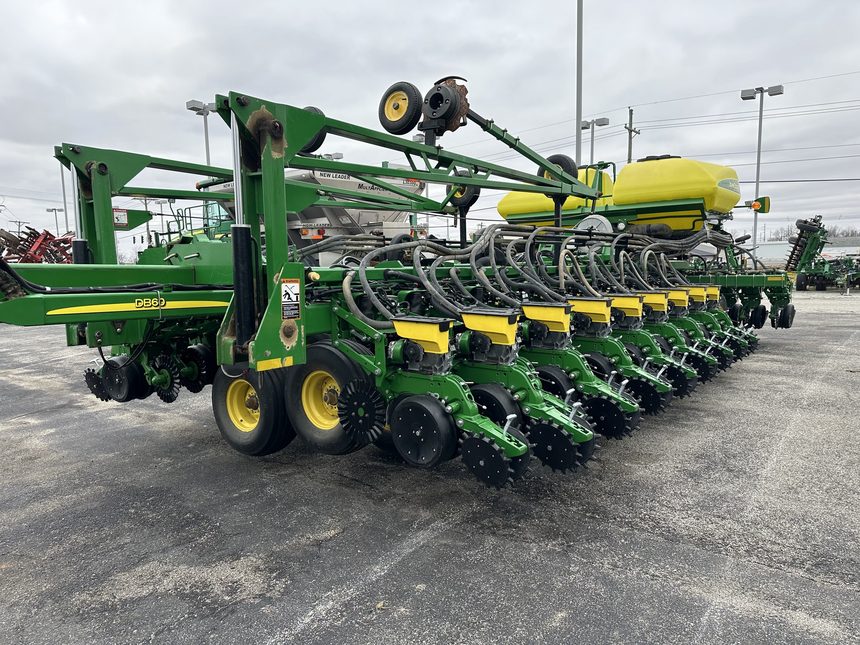 2013 John Deere DB60