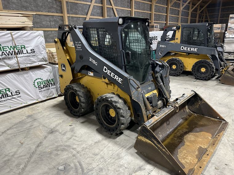 2016 John Deere 318G