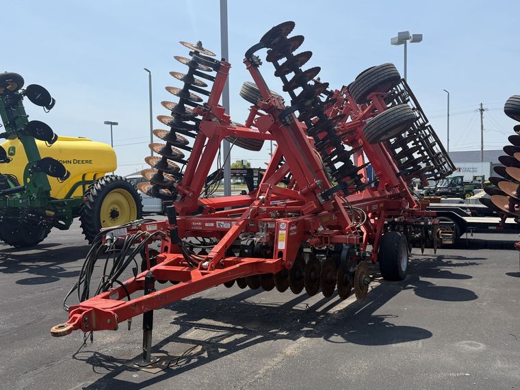 2016 Kuhn Krause 8005