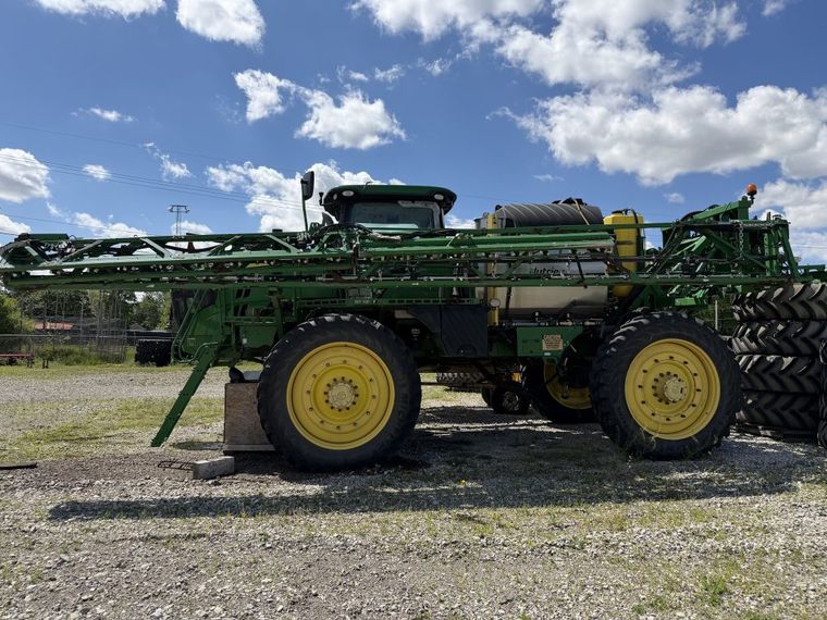 2017 John Deere R4045