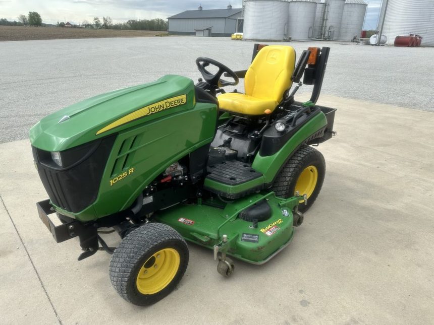 2018 John Deere 1025R