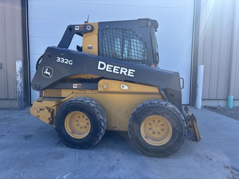 2019 John Deere 332G