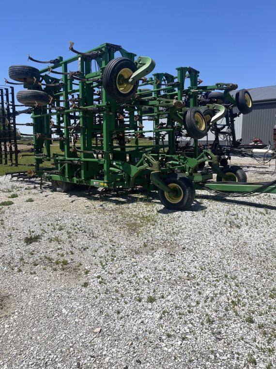 2020 John Deere 2210