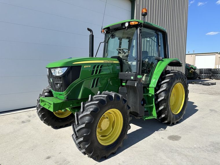 2020 John Deere 6110M