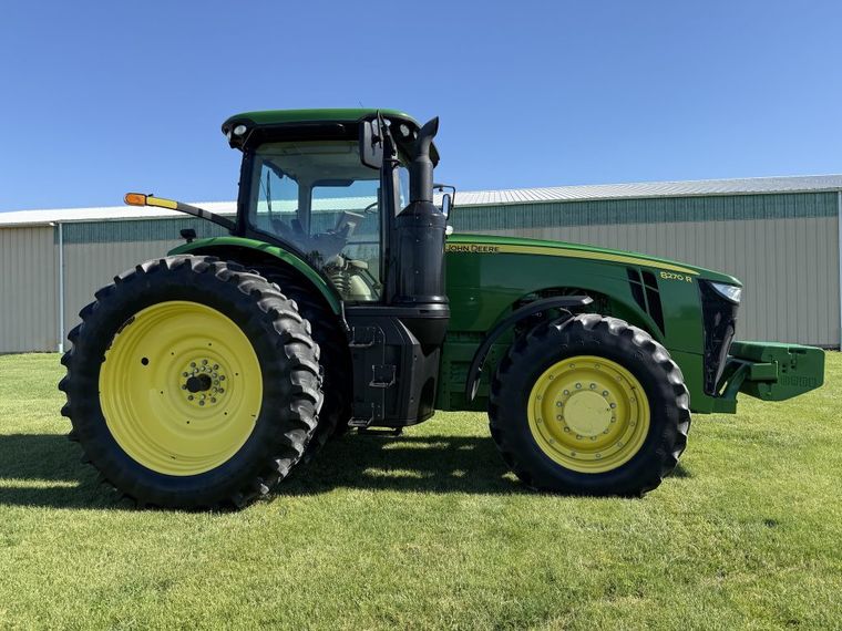 2020 John Deere 8270R