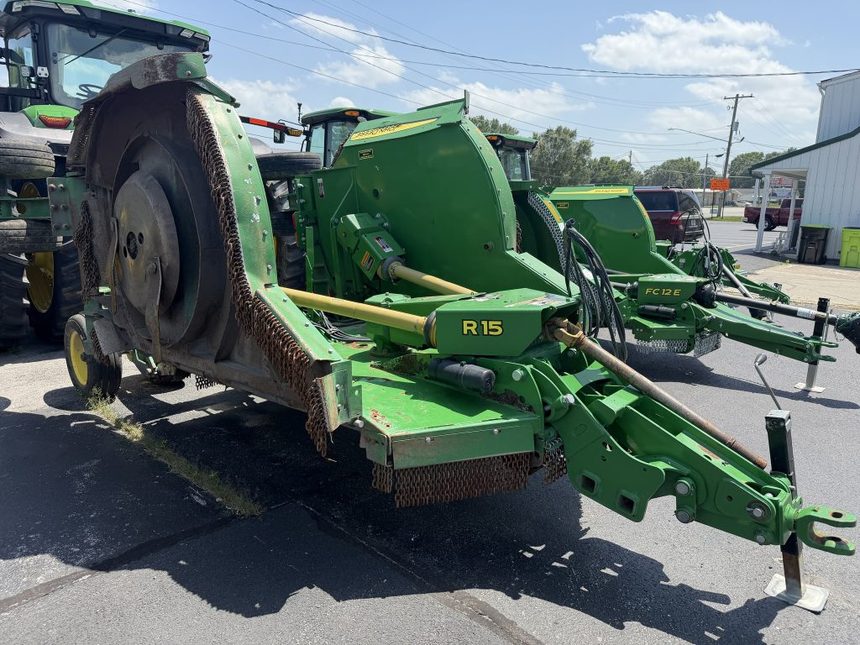 2020 John Deere R15