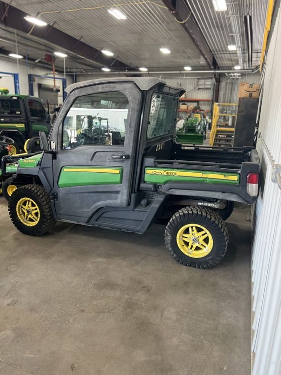 2020 John Deere XUV 835M