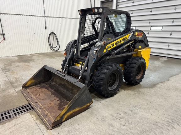 2020 New Holland L318
