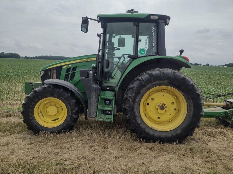 2021 John Deere 6120M