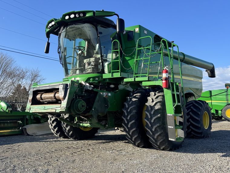 2021 John Deere S760