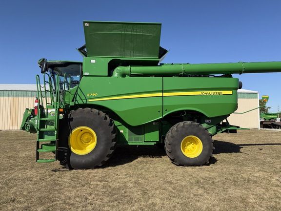 2021 John Deere S780