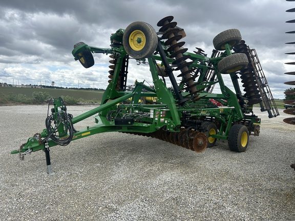 2022 John Deere 2660VT