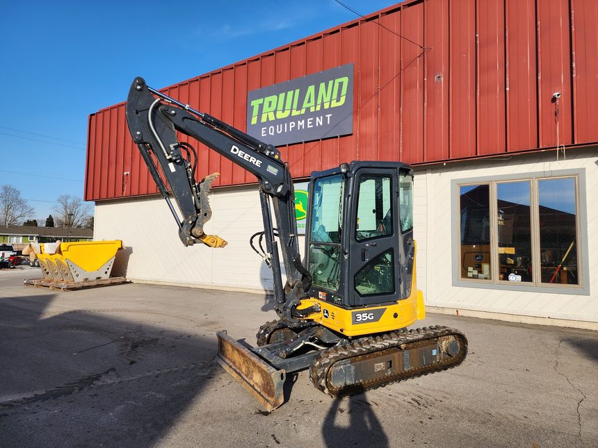 2022 John Deere 35G