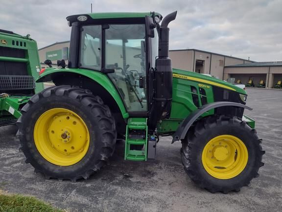 2022 John Deere 6120M