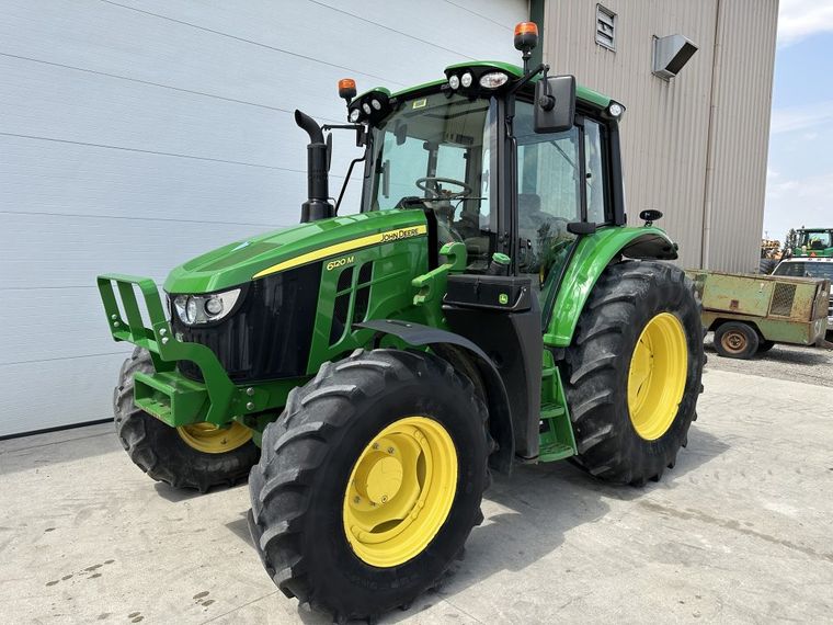 2022 John Deere 6120M
