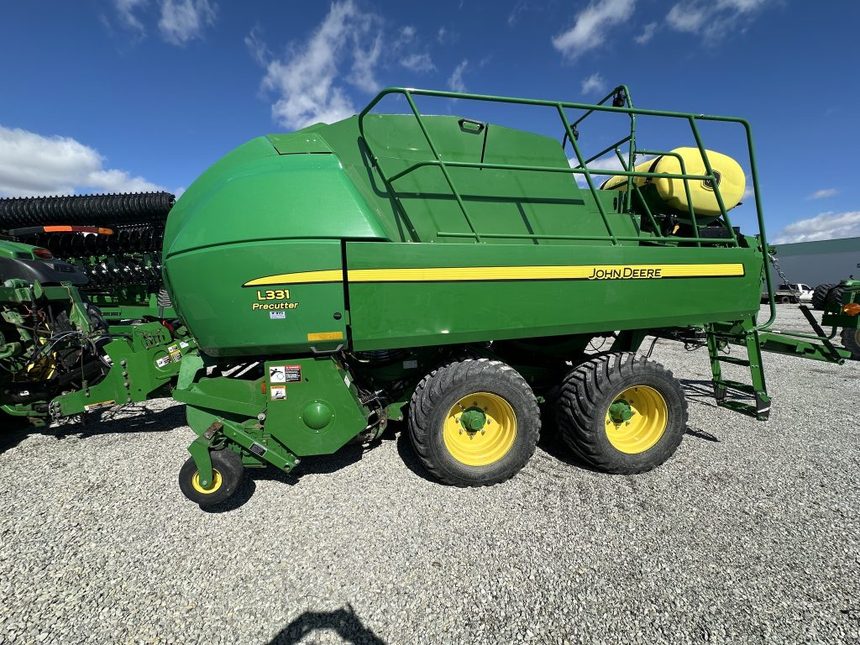 2022 John Deere L331