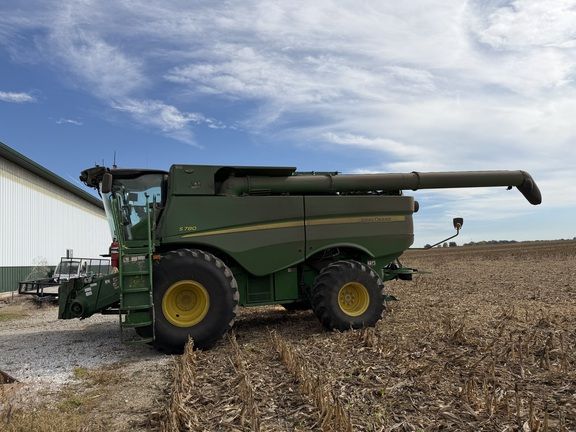 2022 John Deere S780
