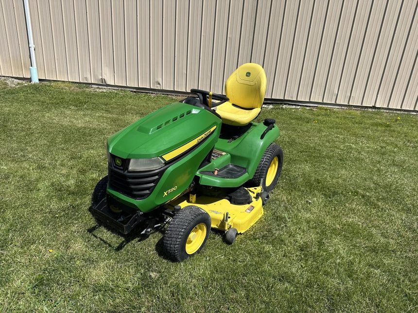 2022 John Deere X590