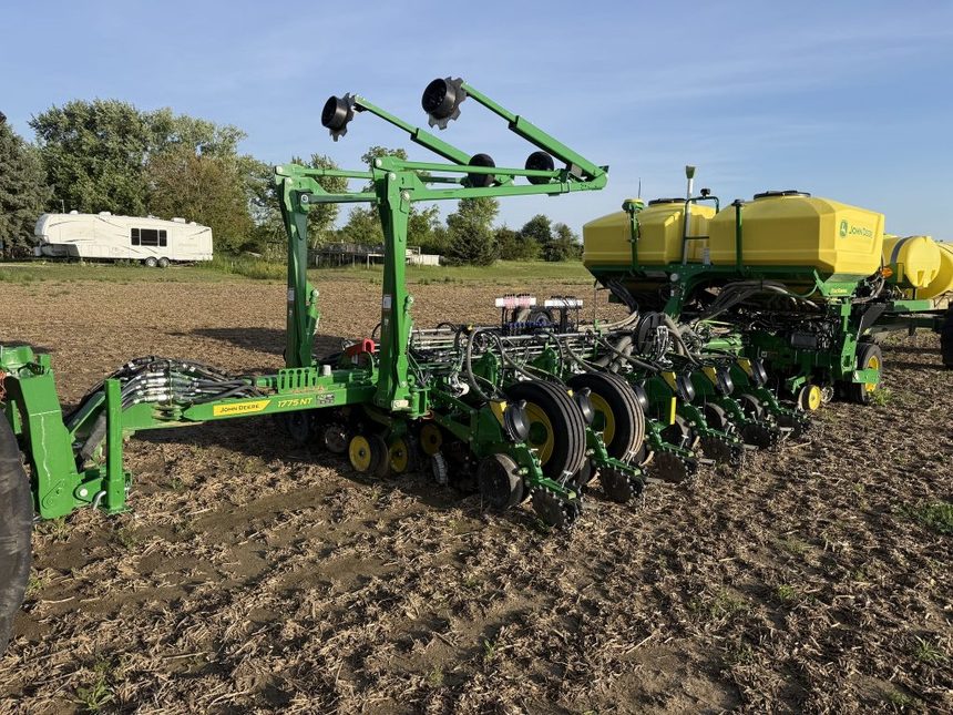 2023 John Deere 1775NT