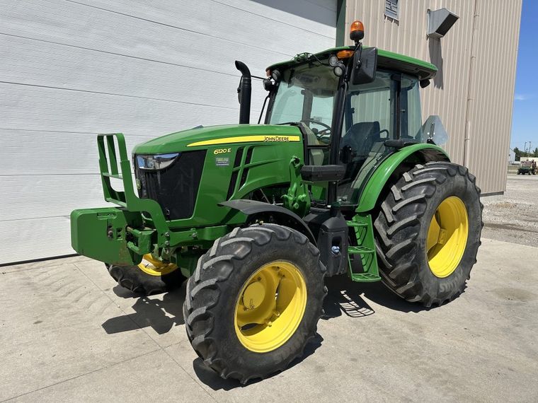 2023 John Deere 6120E
