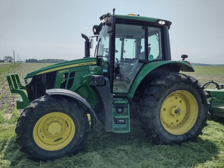 2023 John Deere 6120M