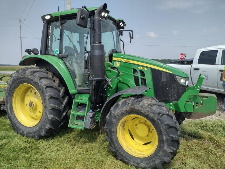 2023 John Deere 6120M