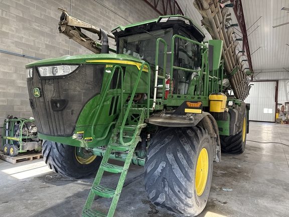 2023 John Deere 800R