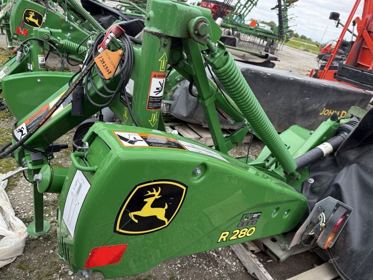 2023 John Deere R280