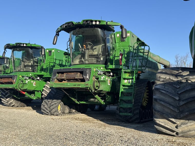 2023 John Deere S780
