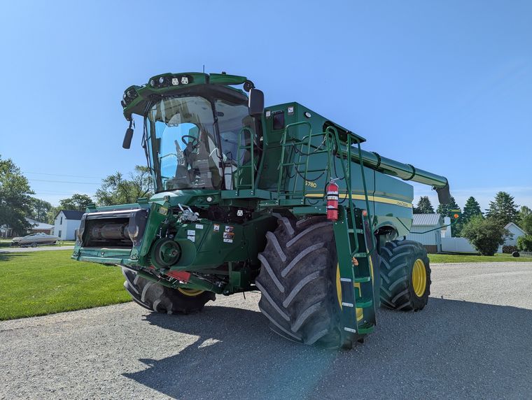 2023 John Deere S780