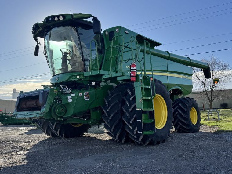2023 John Deere S780