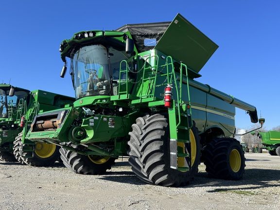 2023 John Deere S780