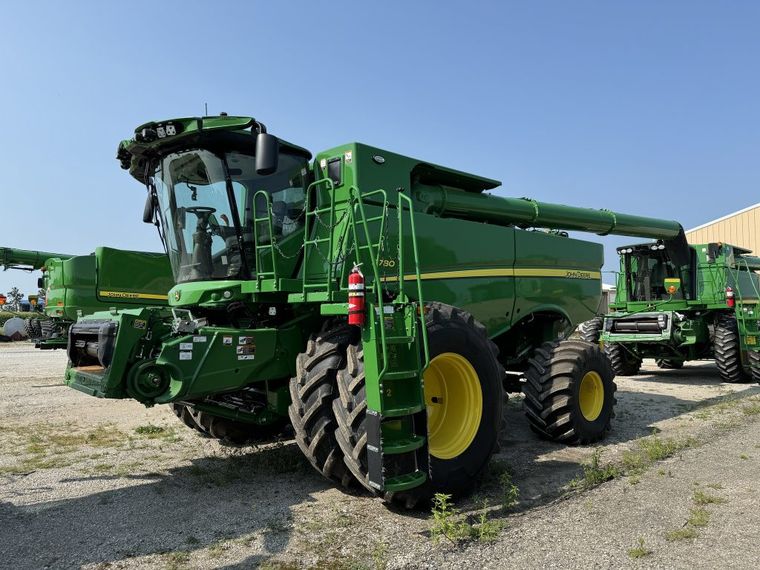 2023 John Deere S780