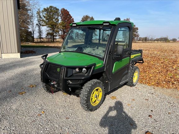 2023 John Deere XUV 835R
