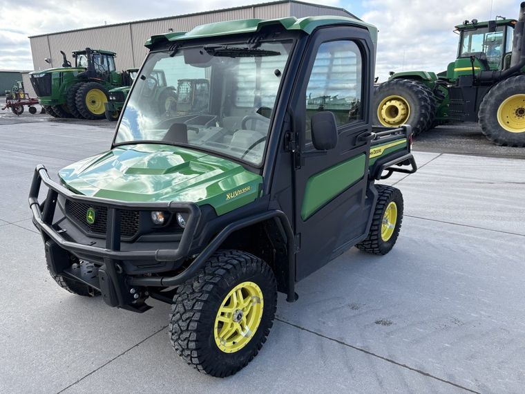 2023 John Deere XUV 835R