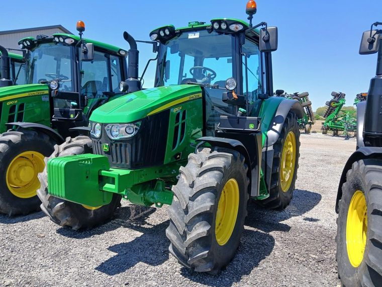 2024 John Deere 6110M