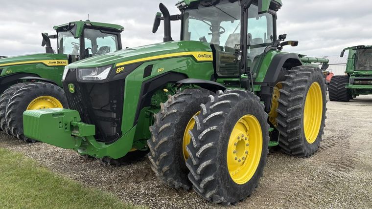 2024 John Deere 8R 340