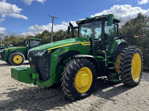 2024 John Deere 8R 340