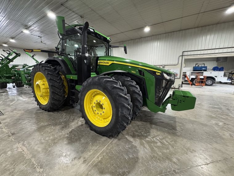 2024 John Deere 8R 340