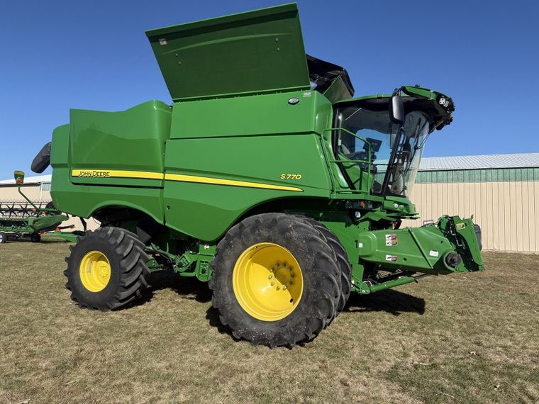 2024 John Deere S770