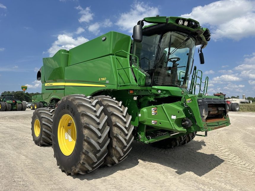 2024 John Deere S780