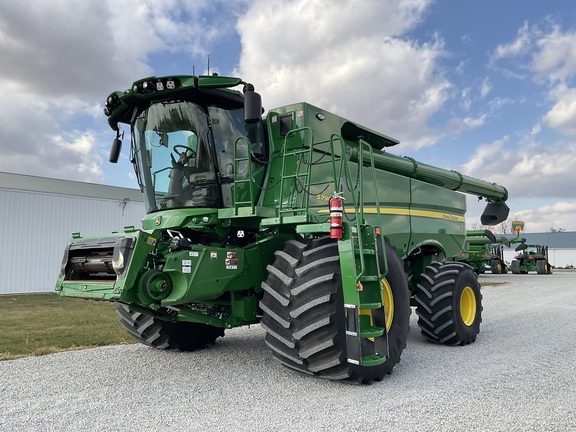 2024 John Deere S790