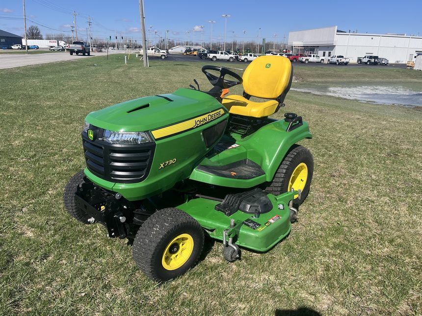 2024 John Deere X730