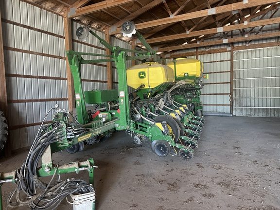 2025 John Deere 1775NT